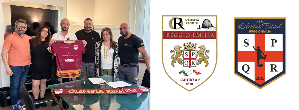 Representatives of MLT Cuccolini, Olimpia Regium and ASD Libertas pose with a team jersey during the signing of the sponsorship agreement; on the right, the official crests of Olimpia Regium (Calcio a 5, Reggio Emilia) and ASD Libertas Futsal Reggio Emilia.